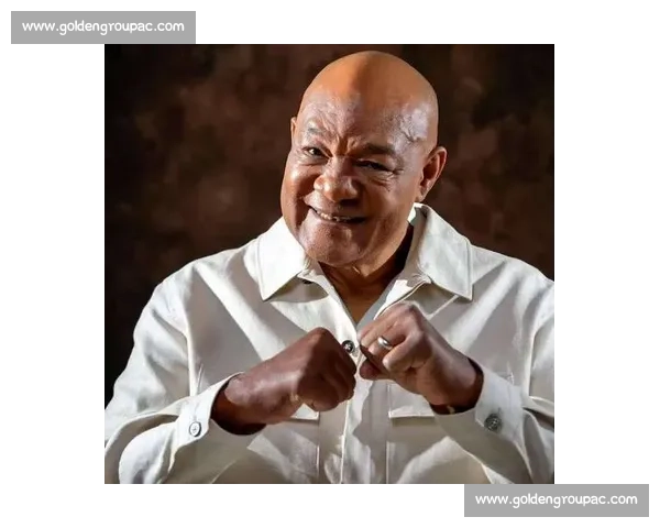 铁拳与意志的再次碰撞 福尔曼对决弗雷泽二战全纪实重量级王者恩怨